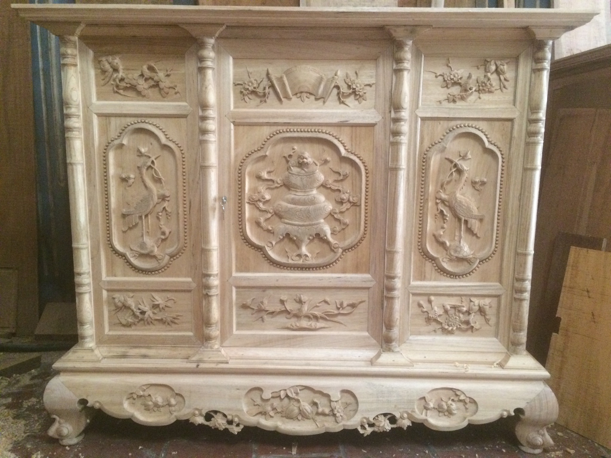 Tủ Thờ Gỗ Gụ